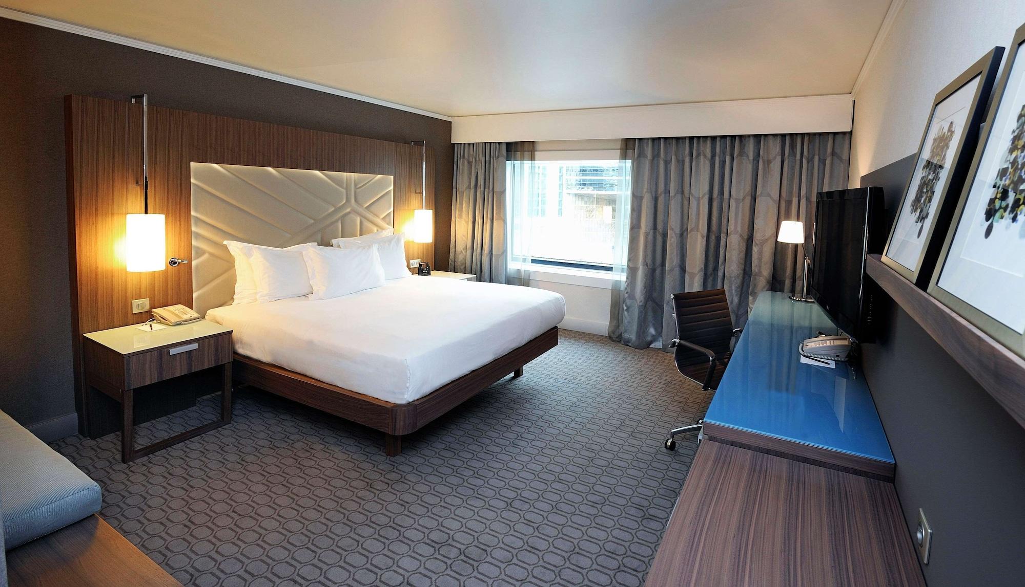 Hilton Paris La Defense Hotel Puteaux Room photo