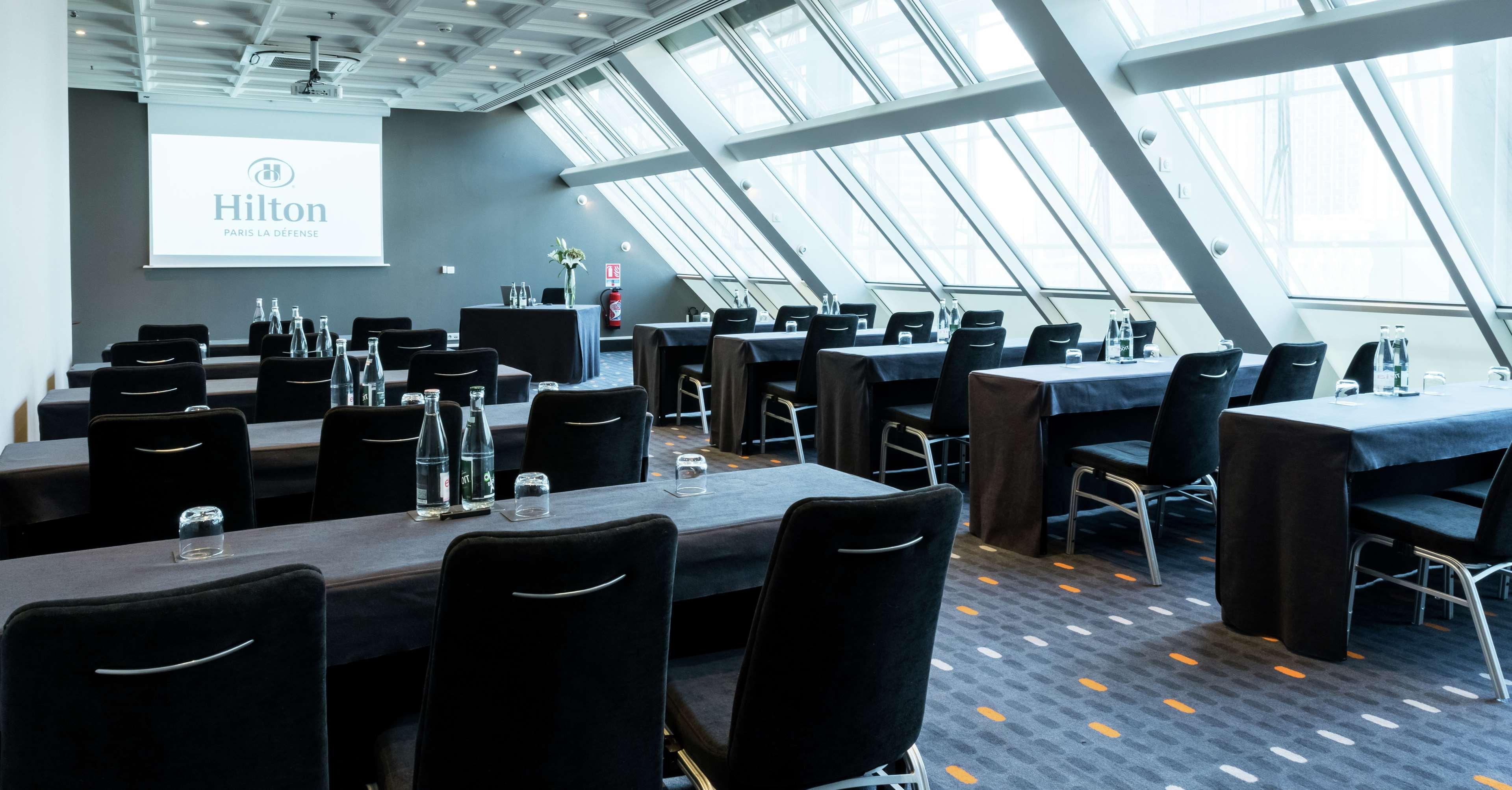 Hilton Paris La Defense Hotel Puteaux Exterior photo