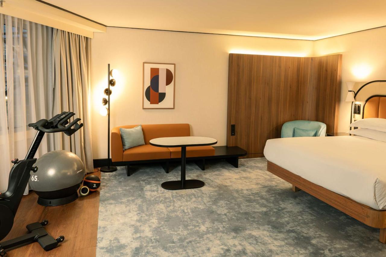 Hilton Paris La Defense Hotel Puteaux Exterior photo