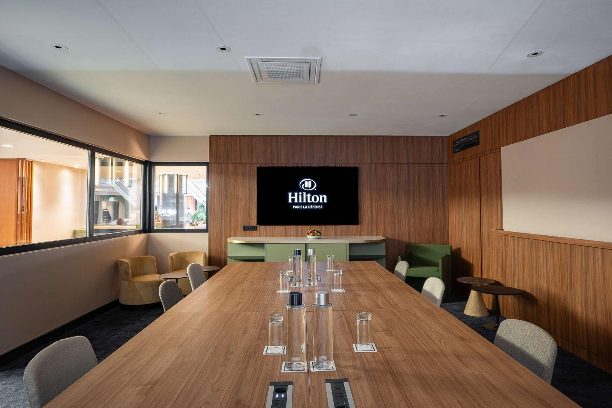 Hilton Paris La Defense Hotel Puteaux Exterior photo
