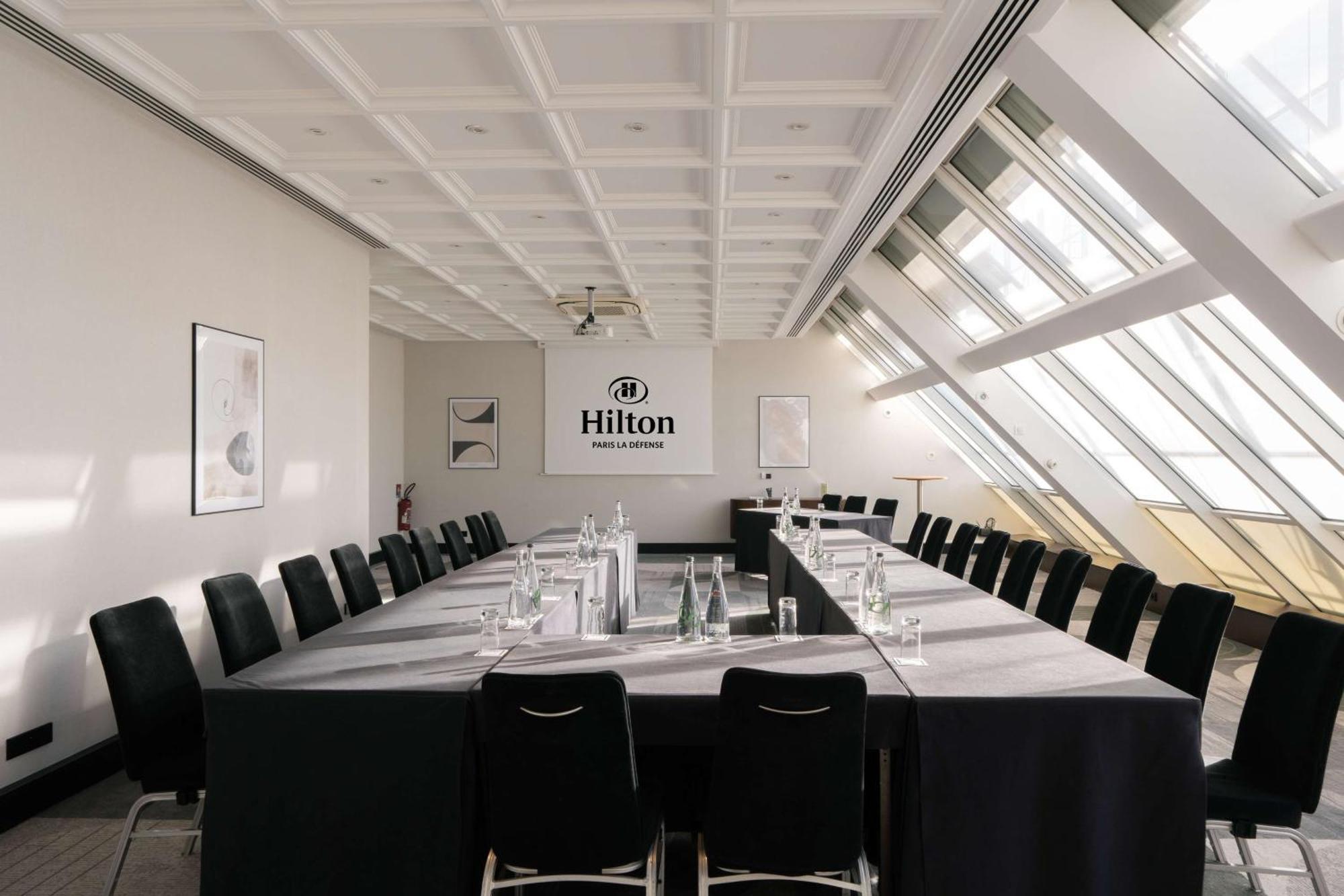 Hilton Paris La Defense Hotel Puteaux Exterior photo